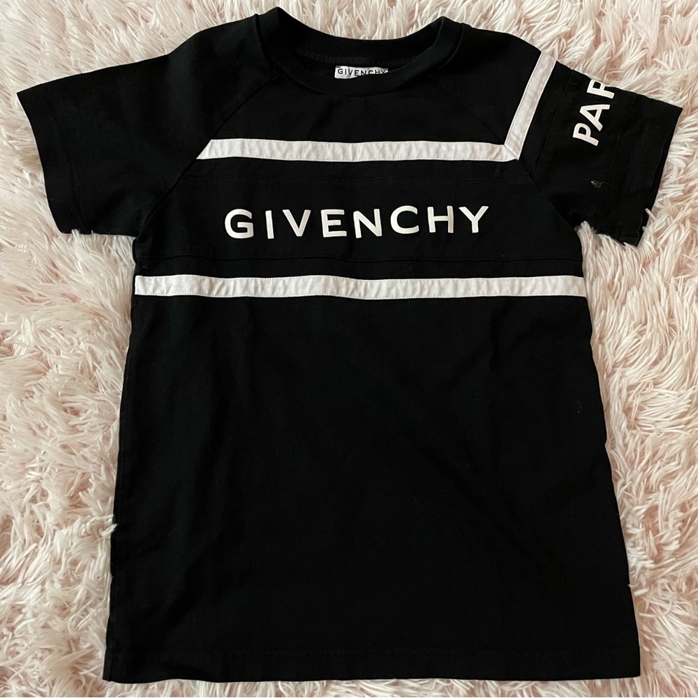 Girl’s Givenchy T-shirt Size 8